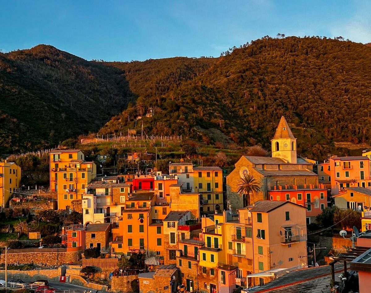 In Corniglia for the feast of San Pietro with a sea view