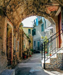 A Corniglia per la festa di San Pietro con vista mare